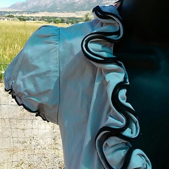 Vintage 3D Light pink button blouse with ruffle collar - Picture 3 of 5